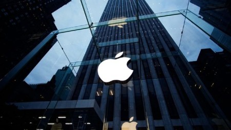Apple, rəqabətə hörmət etməyən Apple Store üçün Avropa Komissiyası tərəfindən hücuma məruz qaldı