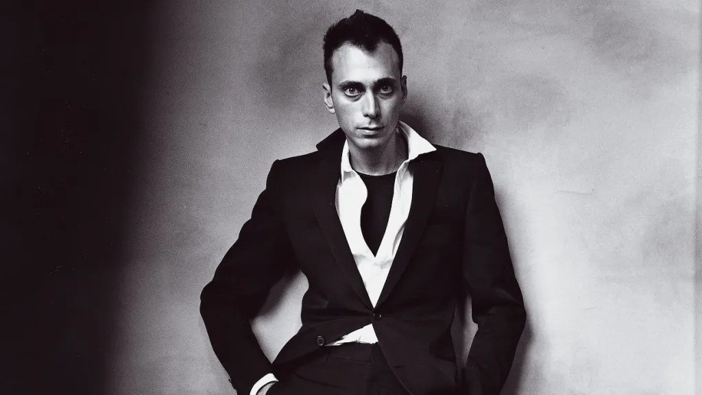 Hedi Slimane Selini tərk edir və onun Chanel-ə gəlişi ilə bağlı fərziyyələri canlandırır