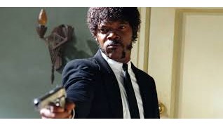 30 yaşında "Pulp Fiction", Samuel L. Jackson Jules Winnfield-in monoloq sözünü hərfi xatırlayır