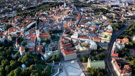 Mədəniyyətlə zəngin Estoniyanın Tallinn və Tartu şəhərlərini kəşf etmək