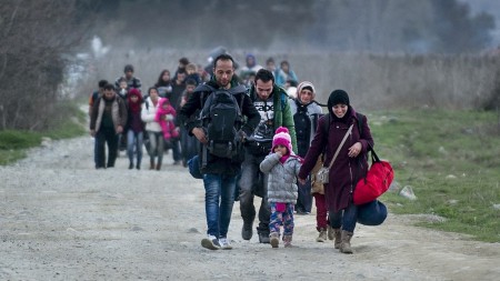 Suriyalı qaçqınlar sevinc və qorxu arasında öz ölkələrinin gələcəyi ilə maraqlanırlar