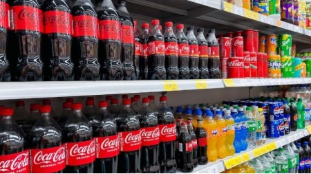 Coke, Sprite və ya Fuze Tea-nın Avropada kütləvi geri çağırışın bir hissəsi olub olmadığını necə bilmək olar