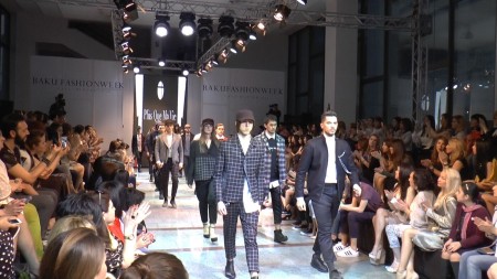 Kim Consun Dior Homme-dan ayrılması modanın musiqili kreslo oyununu yenidən alovlandırır