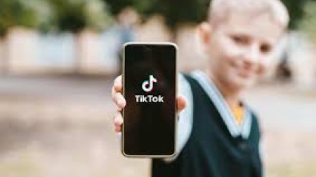 TikTok Valideynləri sevindirəcək, lakin onların yeniyetmələrini qəzəbləndirəcək yeni funksiyanı işə salır