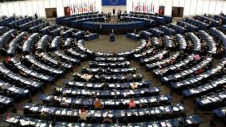 Avropa Parlamentinin deputatı deyir ki, ABŞ Azadlıq heykəlini Fransaya qaytarmalıdır