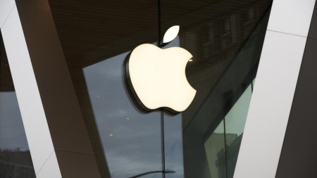 OpenAI geyilə bilən gadget hazırlayır və Apple (və iPhone) pərəstişkarları bundan məmnun olacaqlar