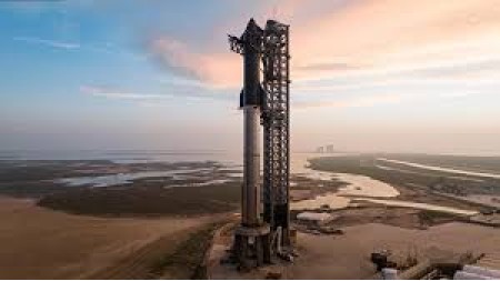 SpaceX-in Starship raketi Yerə qayıtmazdan əvvəl partlayır