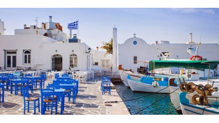 Santorini: Turistlərin boşaldığı ən məşhur Yunan adası