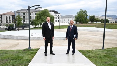 İlham Əliyev Xankəndidə Zəfər parkında - FOTO
