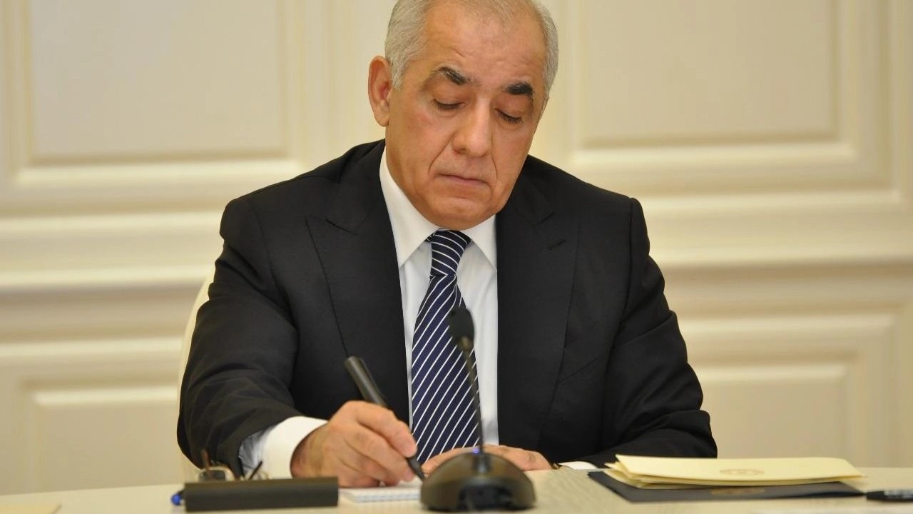 Baş nazir bu institutun adını dəyişdirdi