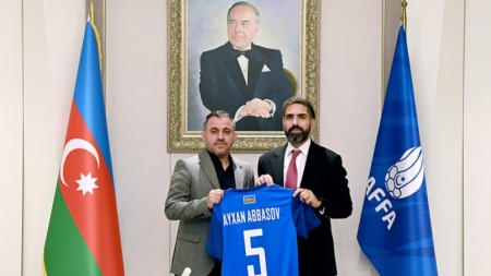 Ayxan Abbasov Azərbaycan millisinin baş məşqçisi təyin olundu
