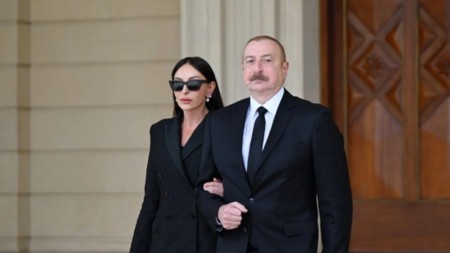 Milli Məclis Zəfər Günü münasibətilə Prezident və xanımını təbrik edib