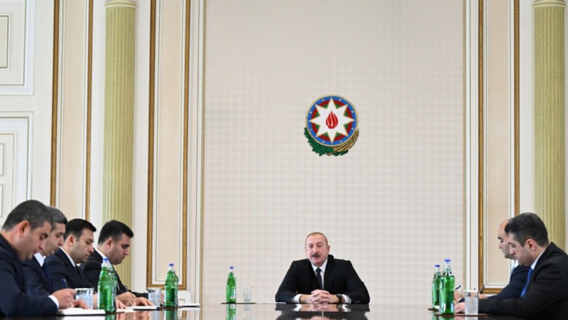 Prezident yeni səlahiyyətli nümayəndə və icra başçılarını qəbul etdi 