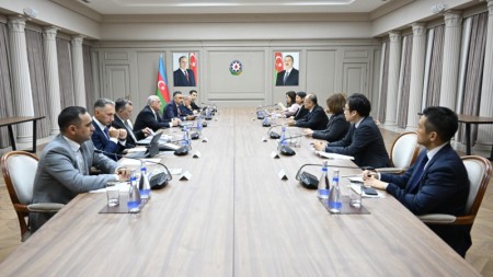 Əli Əsədov Asiya İnkişaf Bankının prezidenti ilə görüşüb