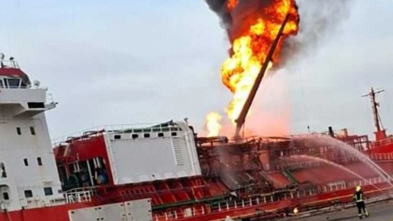 Türkiyəyə məxsus tanker Odessada dronla vurulub