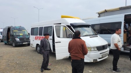 Təzəbinə və Xanyurdu kəndlərinə növbəti köç karvanları yola salındı