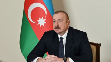 Prezident nazir müavinlərinə ali xüsusi rütbə verdi