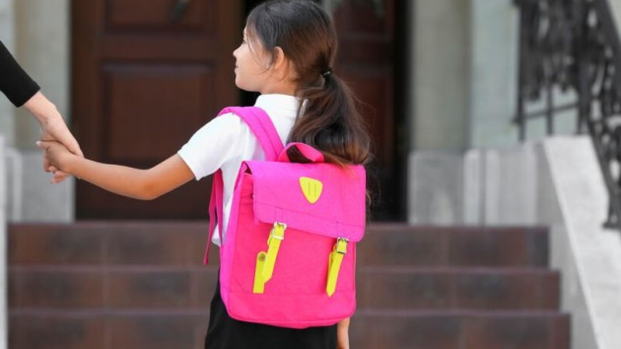 Pirşağıda 12 yaşlı qız itkin düşdü