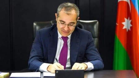 Mikayıl Cabbarov ƏDV-nin qaytarılması ilə bağlı qərar imzaladı