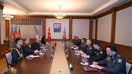 Bakıda Azərbaycan-Türkiyə hərbi əməkdaşlığı müzakirə edildi - VİDEO