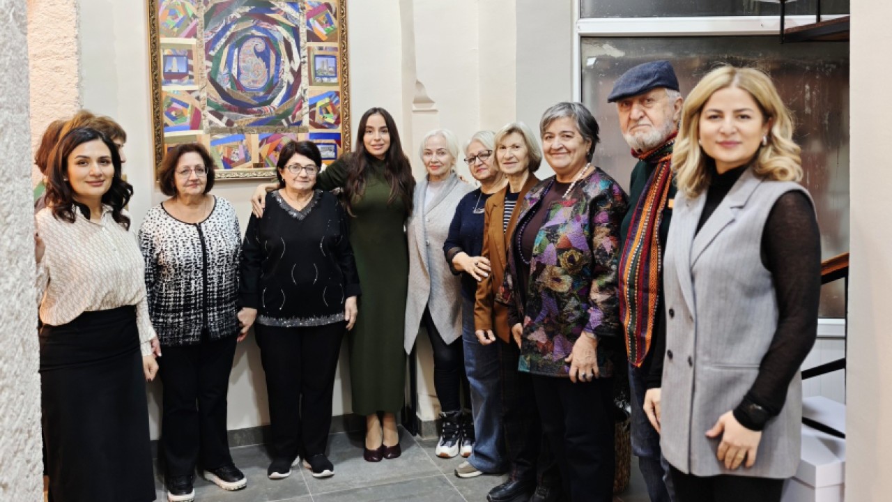 Leyla Əliyeva “YAŞA” Mərkəzində yaşlı nəslin nümayəndələri ilə görüşdü - FOTOLAR