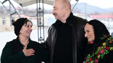 "Oğlum məni Sizə əmanət edib" - Şəhid anası ilə Prezidentin dialoqu