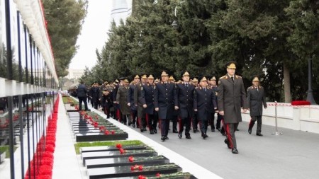 DİN kollektivi 20 Yanvar şəhidlərinin xatirəsini yad edib - VİDEO