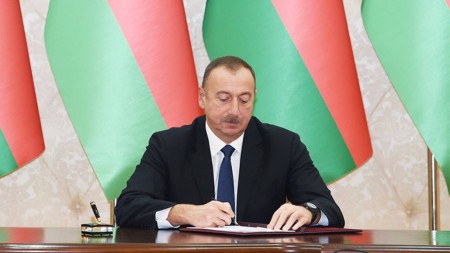 Prezident dövlət qulluğuna dair bəzi məsələləri təsdiqlədi