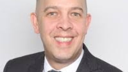 “Həmin üçlü münasibətdən sonra bir seks dostumu digəri ilə dəyişdim” – RƏY