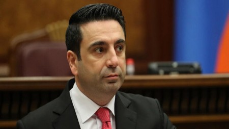 Simonyan Lavrovla görüşdə: İrəvan Moskvaya qarşı heç nə etməyəcək