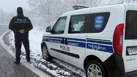 Polis qarlı hava ilə əlaqədar təhlükəsizlik tədbirləri görür - VİDEO
