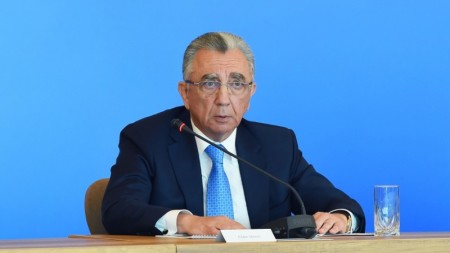 Eldar Əzizov VƏZİFƏDƏN GEDİR