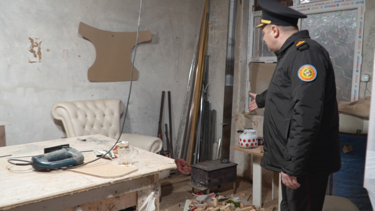 Yanğın təhlükəli mebel sexinin fəaliyyəti dayandırıldı