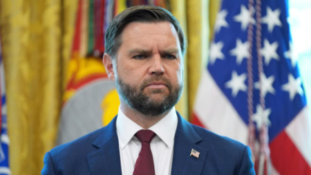 Vens İranı hərbi güclə hədələdi