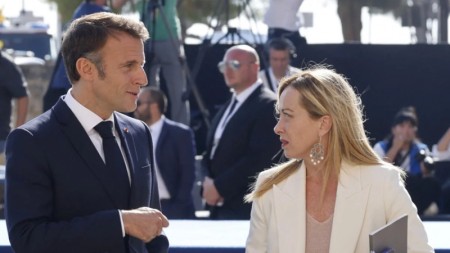 Meloni ilə Makron arasında mübahisə olub