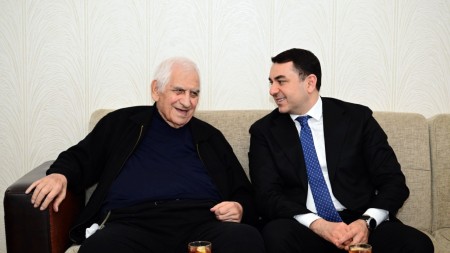 Adil Kərimli Nəriman Həsənzadəni evində ziyarət edib - FOTOLAR
