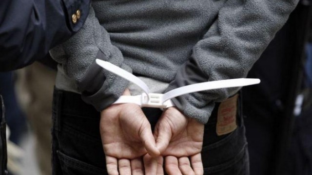 Beynəlxalq axtarışda olan daha 2 nəfər Azərbaycana gətirildi