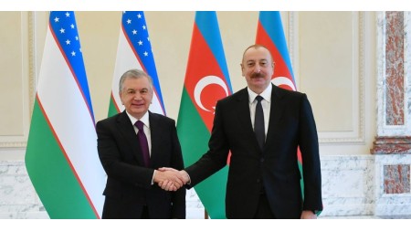 İlham Əliyevlə Şavkat Mirziyoyev bir-birilərini bayramlara görə təbrik etdilər