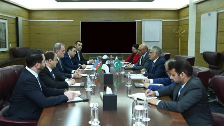 Azərbaycan və Pakistan XİN başçıları regionda gərginlikdən danışıblar