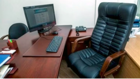 Azərbaycanda bu vəzifələr boş saxlanılır - SİYAHI