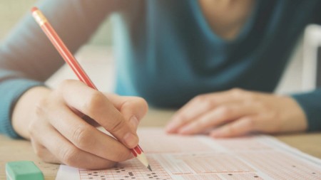 DİM mübahisəli sualla bağlı açıqlama yaydı - FOTO 