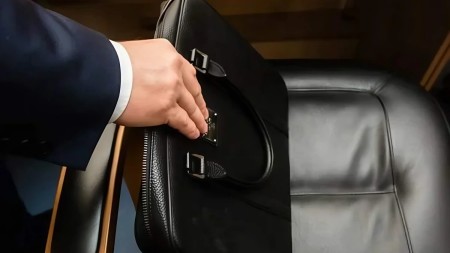 İcra başçısı müavinini işdən çıxartdı - FOTO 