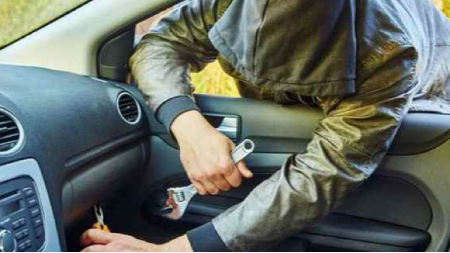 Bakıda 5 avtomobildən oğurluq edildi