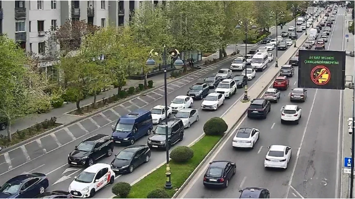 Paytaxtın bu küçələrində sıxlıq müşahidə edilir - SİYAHI - FOTO