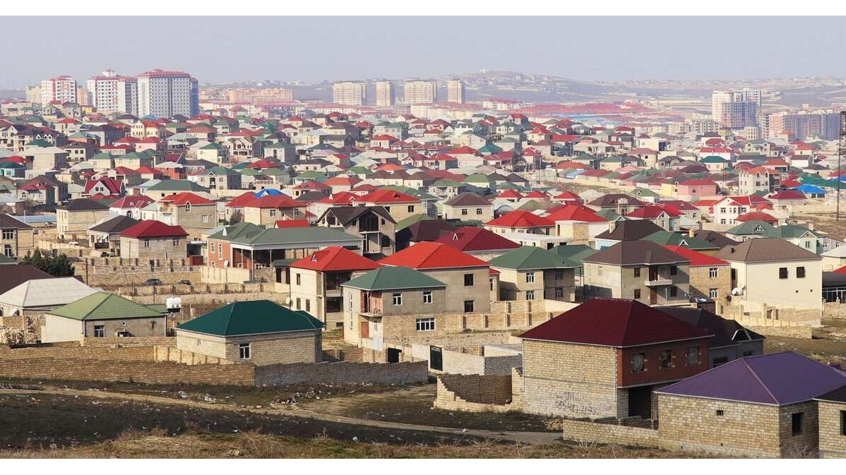 Bu evləri nə satmaq olur, nə də içində yaşamaq - AÇIQLAMA 