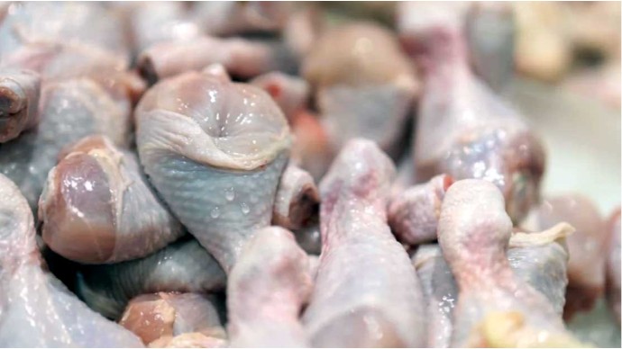 Toyuq paketlərindəki gizli TƏHLÜKƏ - VİDEO 