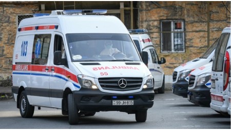 Gəncədə yeniyetmə yaşıdı tərəfindən BIÇAQLANDI 