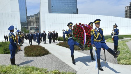 Rixard Raşi Zəfər parkını ziyarət etdi - FOTOLAR