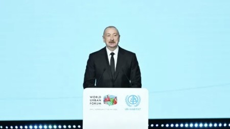 Prezident 15 əsr əvvəl çəkilmiş kanalizasiya sistemini nümunə göstərdi