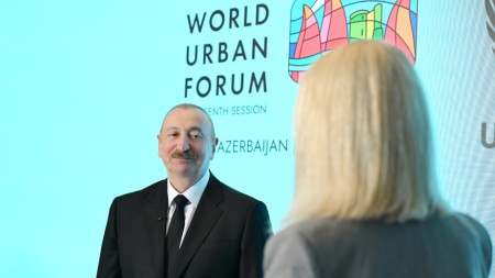 İlham Əliyev “Euronews” televiziyasına müsahibə verdi - FOTOLAR